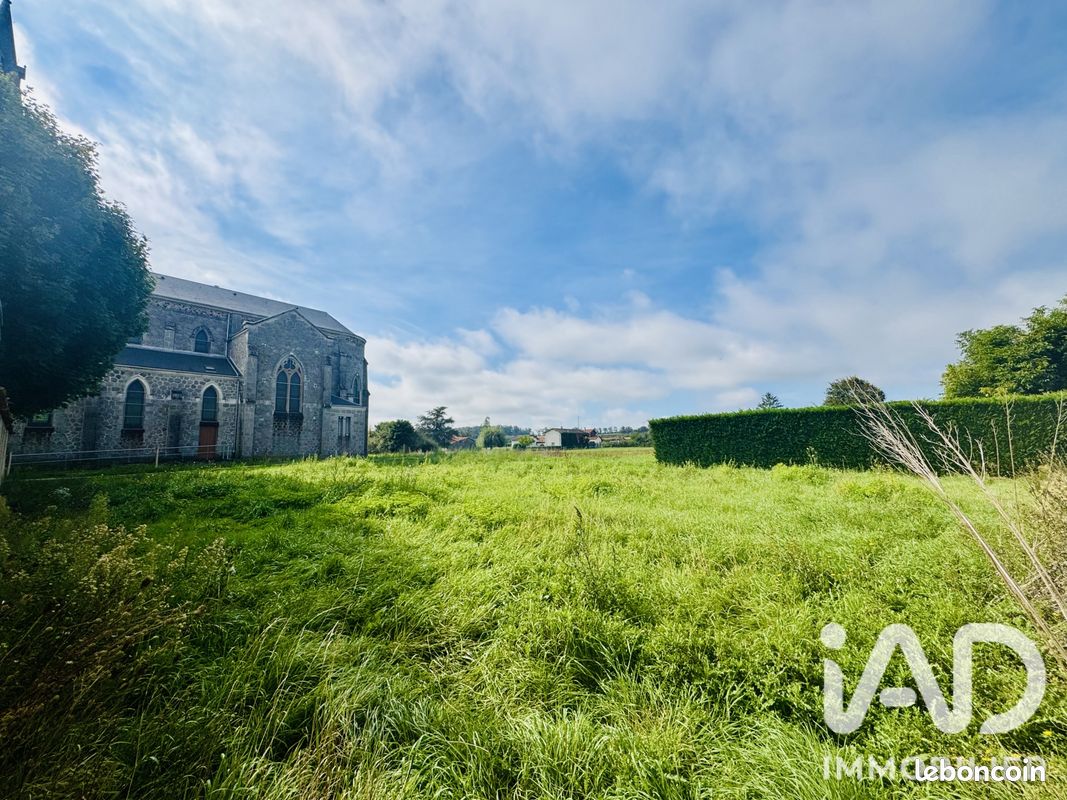 Terrain 600 m² · à Magneux-Haute-Rive · 600 m² · 79 900 €