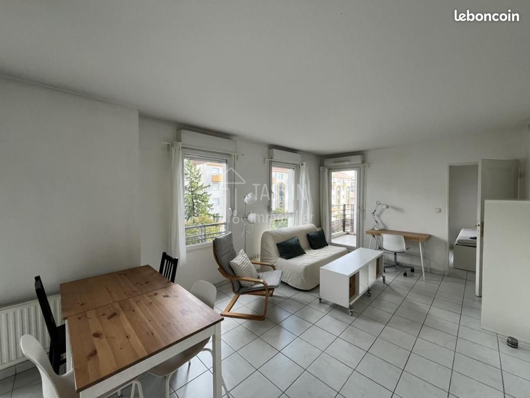 Appartement 2 pièces 44 m² · à Bron · 44 m² · 175 000 €