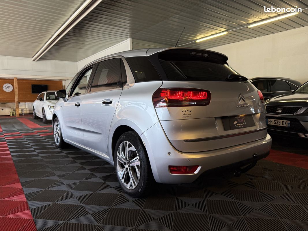 C4 Picasso e-HDi 115ch Exclusive ETG6 (image 3)