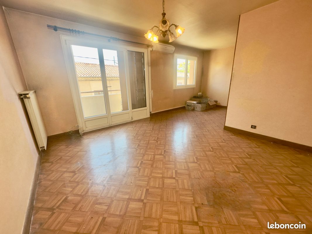Appartement 3 pièces 69 m² · à Nîmes · 69 m² · 120 000 €