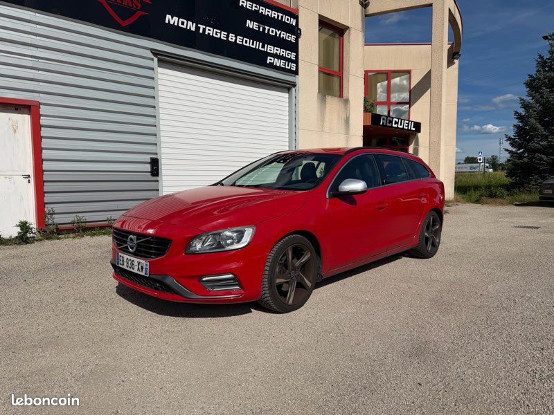 Volvo V60 Break D4 190 ch R-Design 1 ere main (image 1)