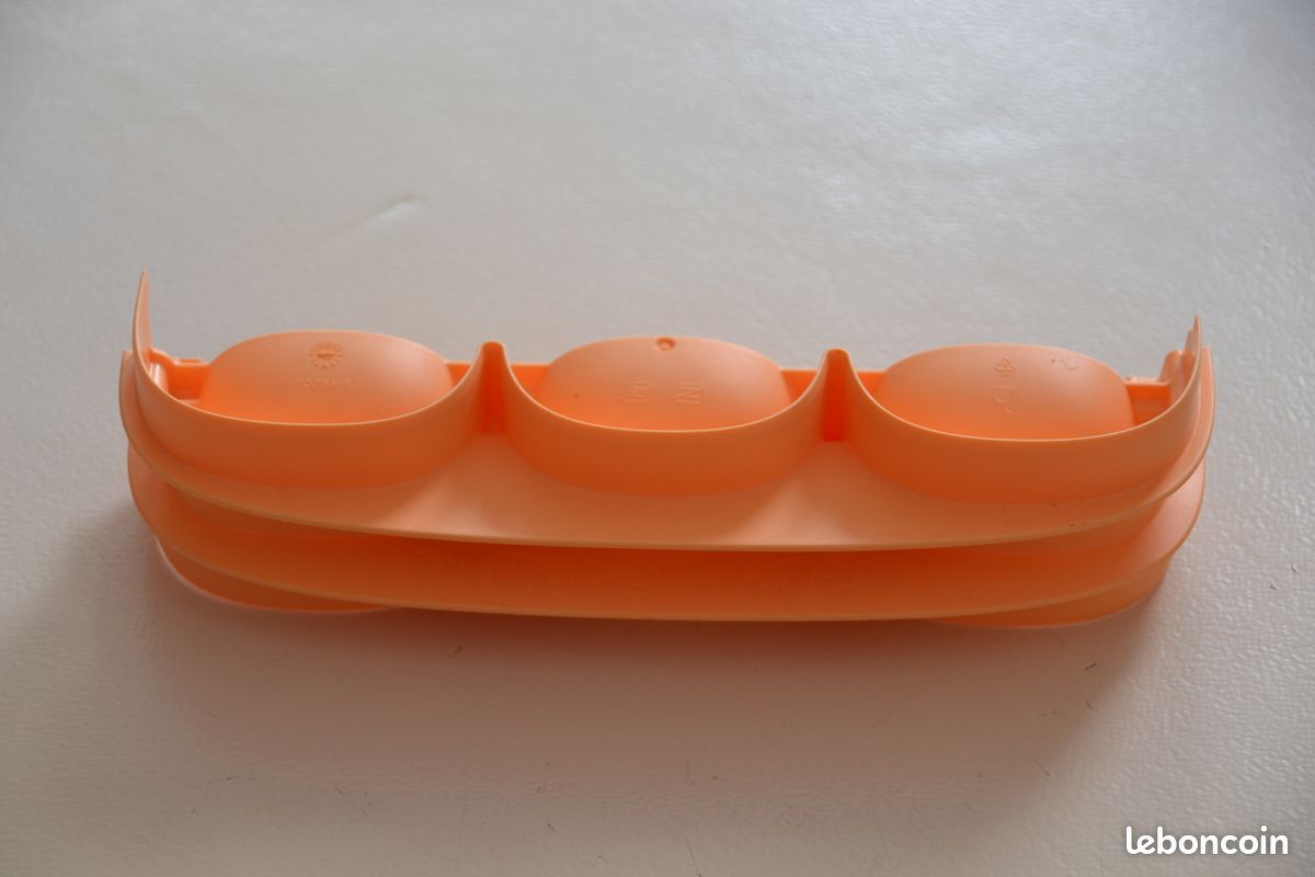 TUPPERWARE 2 Moules à Chausson Party Raviole Amuses Bouche TUPPERWARE 2 Moules à Chausson Party Raviole Amuses Bouche
