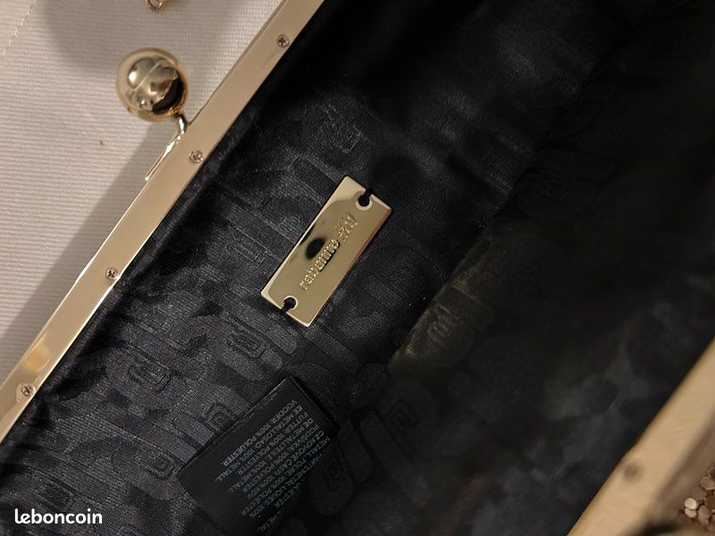 621471_4 621471_4