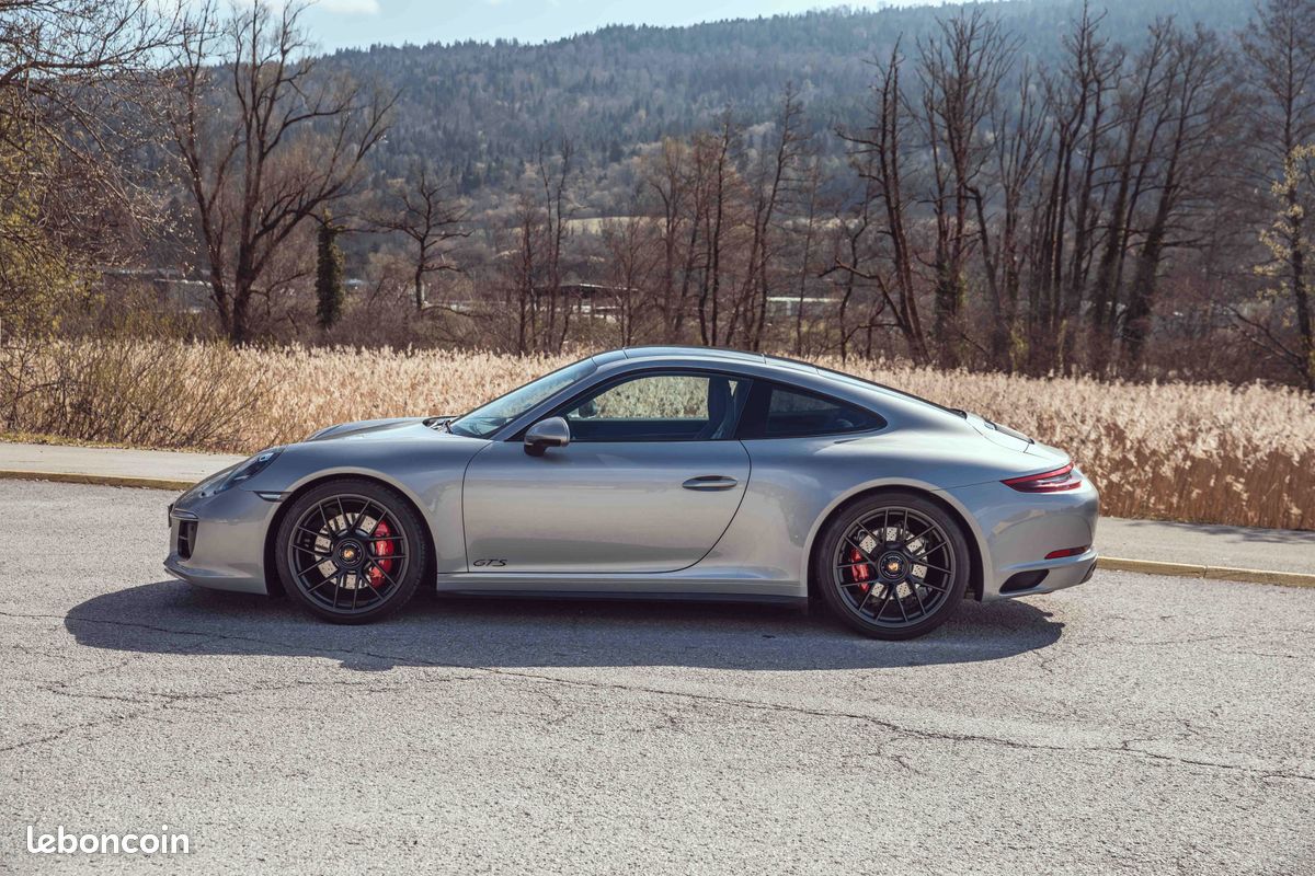 PORSCHE 911 (991) (2) 3.0 450 34CV CARRERA 4 GTS PDK7 - Française - Révisée - Pack GTS - Volant/Sièges chauffants - Bose - TO - Caméra (image 10)