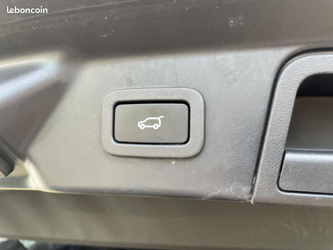 Land Rover Range Rover Velar 3.0 D275 HSE R-DYNAMIC (image 19)