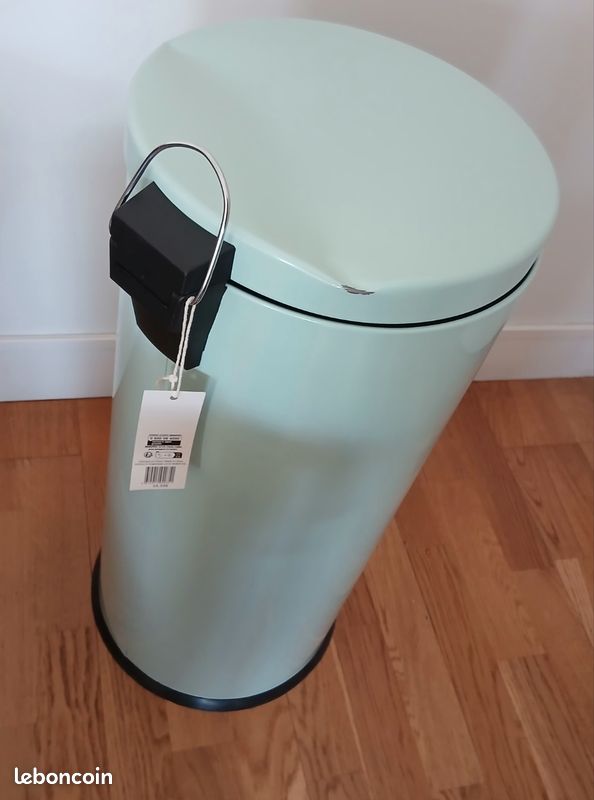 Pouble à pédale en métal 30 L (image 8)