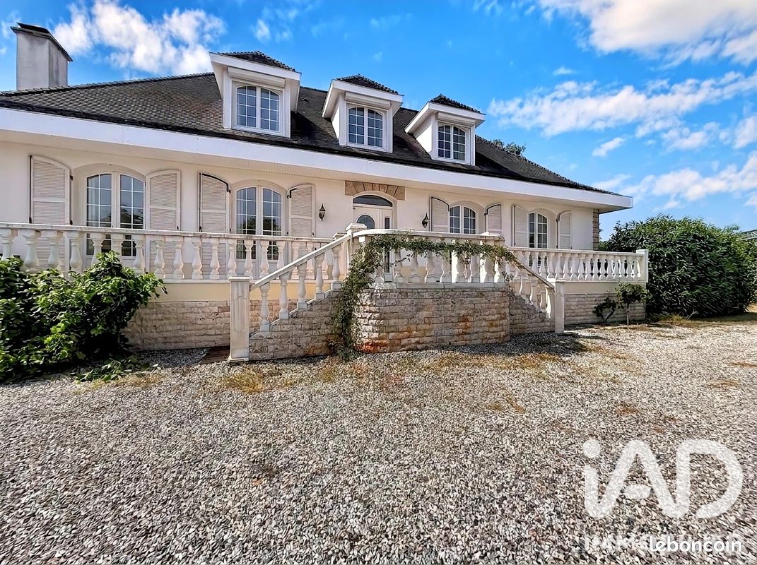 Maison 9 pièces 210 m² · à Mont-de-Marsan · 210 m² · 580 000 €