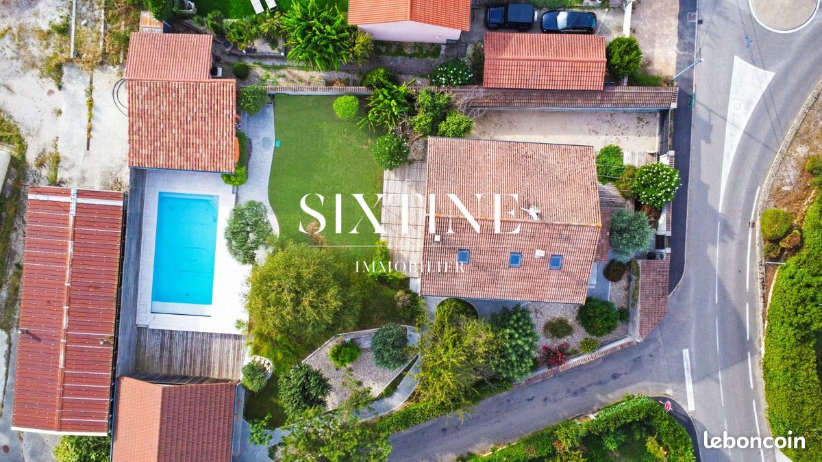 Maison 9 pièces 193 m² · à L'Isle-d'Abeau · 193 m² · 549 000 €