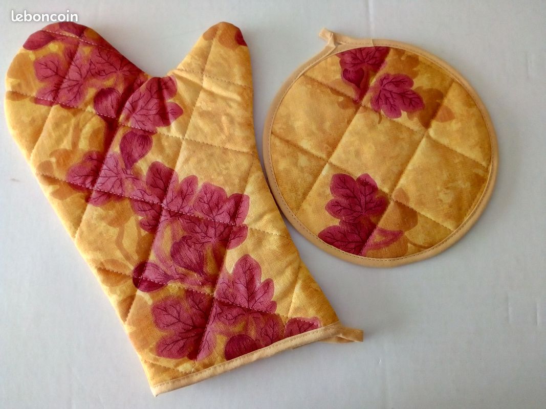 Set 7 pièces Cuisine -- Tissus -- Modèle Feuilles (image 1)