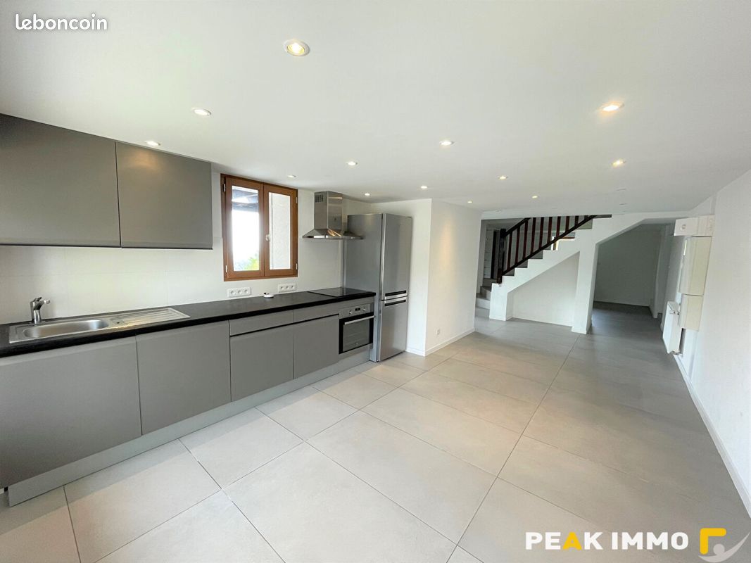 Appartement 4 pièces 117 m² · à Lucinges · 117 m² · 1 816 €/mois