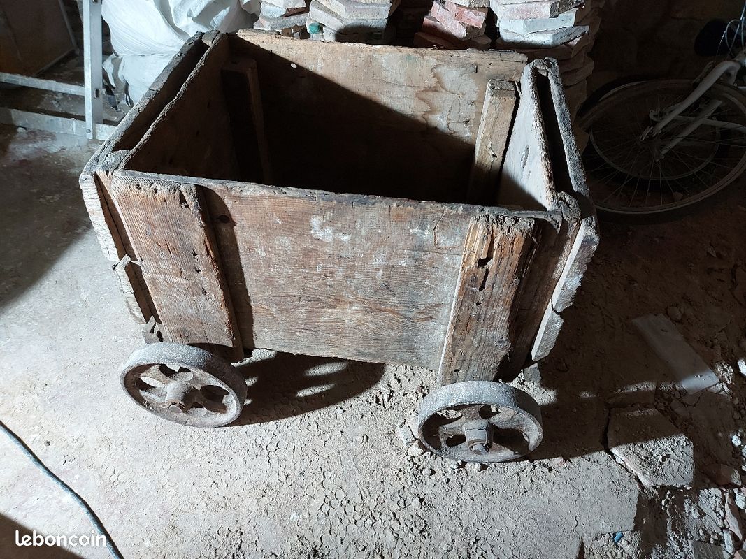 Charriot ancien industriel bois fonte (image 5)