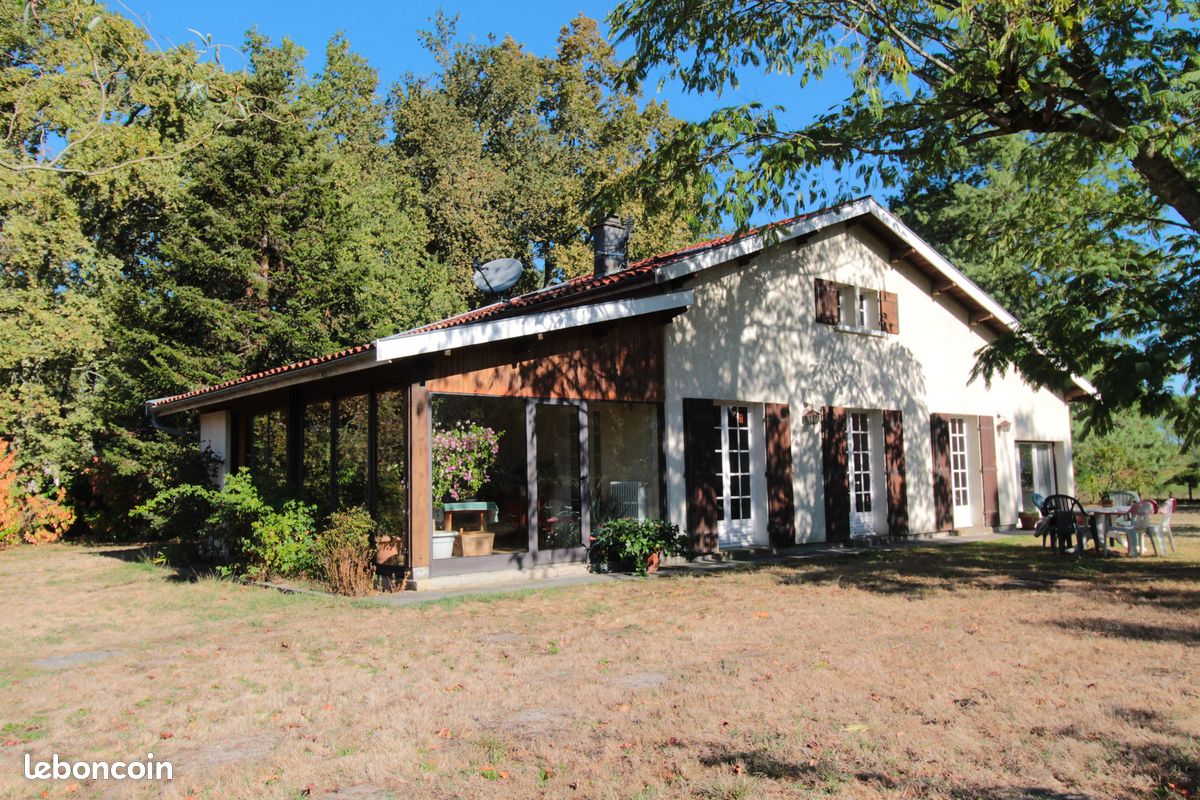 Maison 6 pièces 155 m² · à Sainte-Hélène · 155 m² · 350 000 €