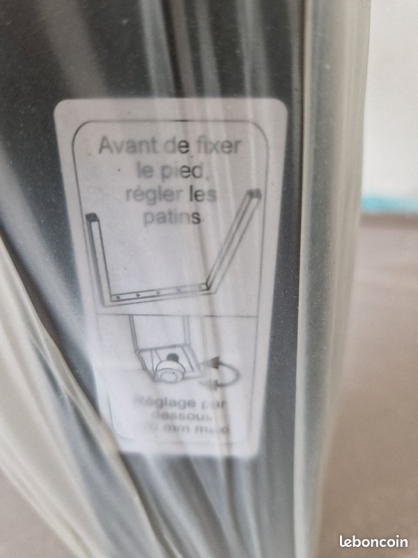 Pied de table (image 2)