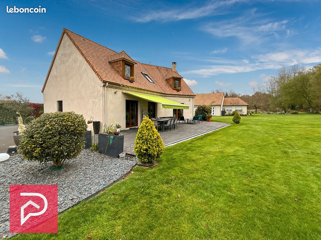 Maison 6 pièces 165 m² · à Bernay · 165 m² · 325 000 €