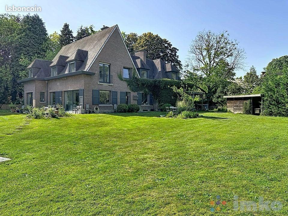 Maison 6 pièces 250 m² · à Wasquehal · 250 m² · 1 550 000 €