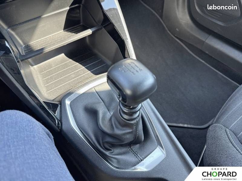 Peugeot 2008 PureTech 100 S&S BVM6 Style (image 14)