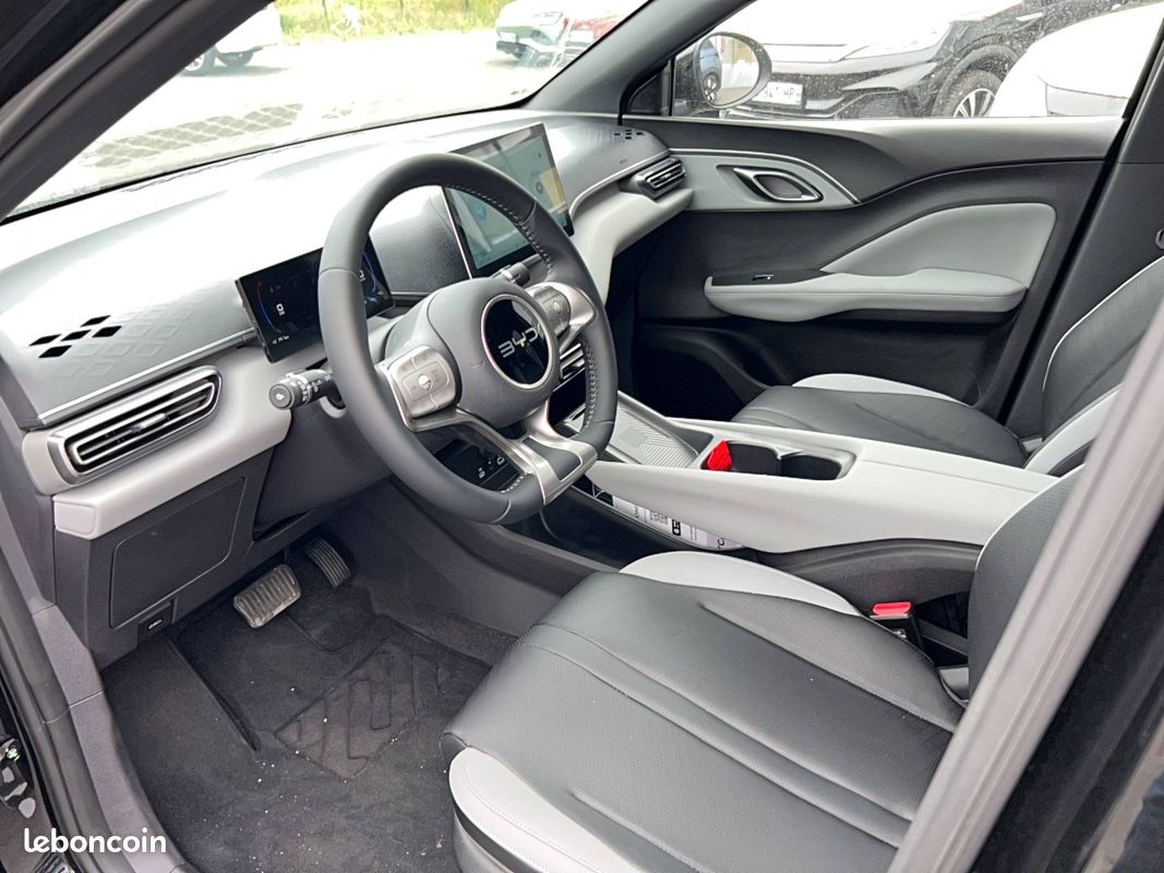 BYD Dolphin Surf 43.2 kWh 156 ch Comfort (image 11)