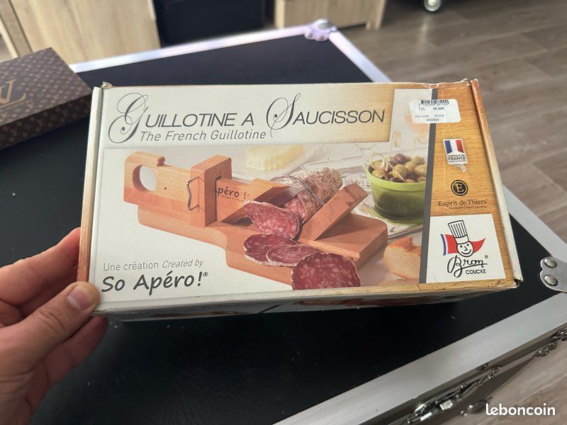Trancheuse à saucisson ou pain (image 1)