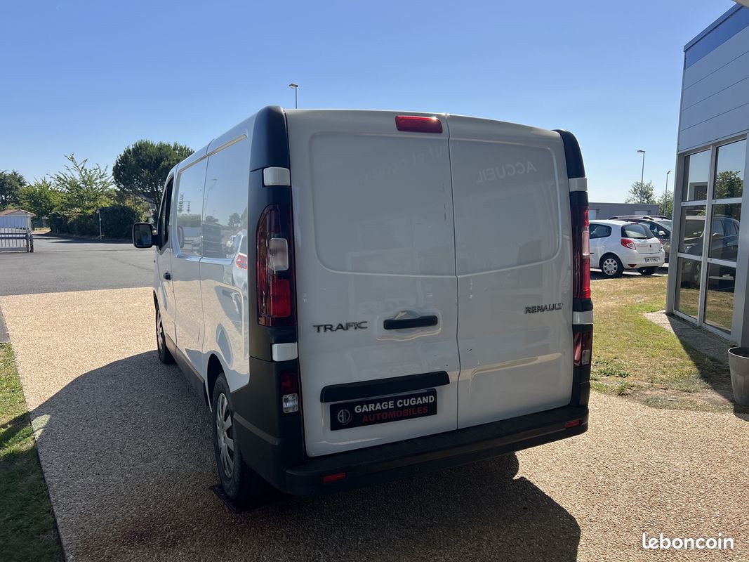 Renault TRAFIC III FG L1H1 1000 2.0 DCI 145CH ENERGY GRAND CONFORT E6 (image 3)