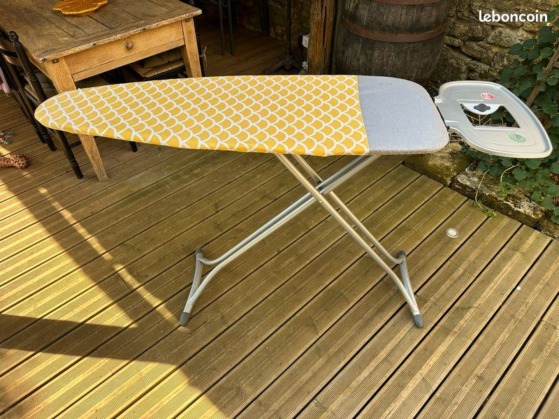 Table à repasser (image 1)