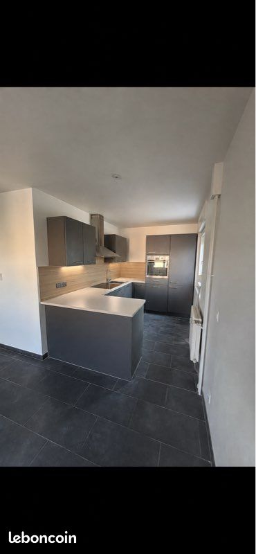 Appartement 2 pièces 44 m² · à Thionville · 44 m² · 890 €