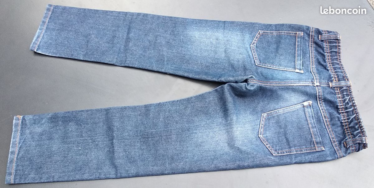 Lot de 2 jeans 10 ans état NEUF ceinture élastique (image 4)