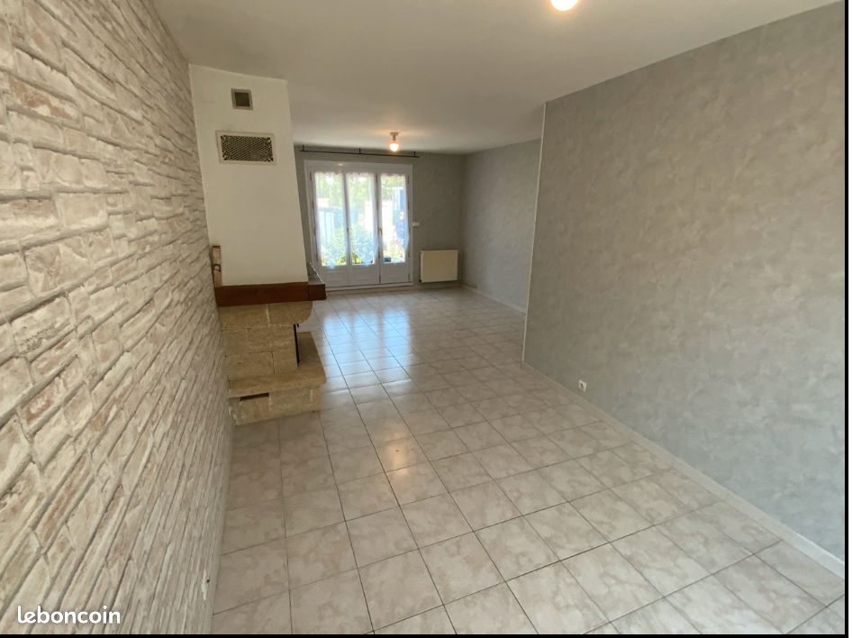 Maison 5 pièces 95 m² · à Bourges · 95 m² · 900 €/mois