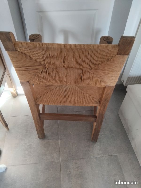 2 chaises/ fauteuils en bois (image 3)