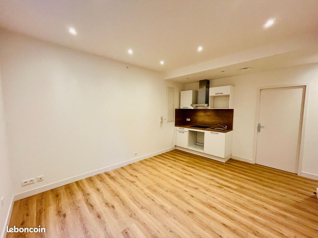 Appartement 3 pièces 42 m² · à Quimper · 42 m² · 630 €