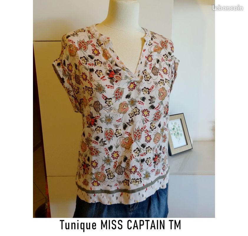 Tunique à fleurs Miss captain Taille M (image 1)