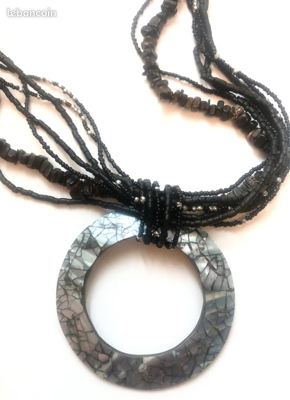 Collier tour de cou nacre et pierres naturelles (image 2)