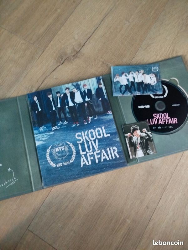 Gros lot albums, peluches etc. BTS (image 14)