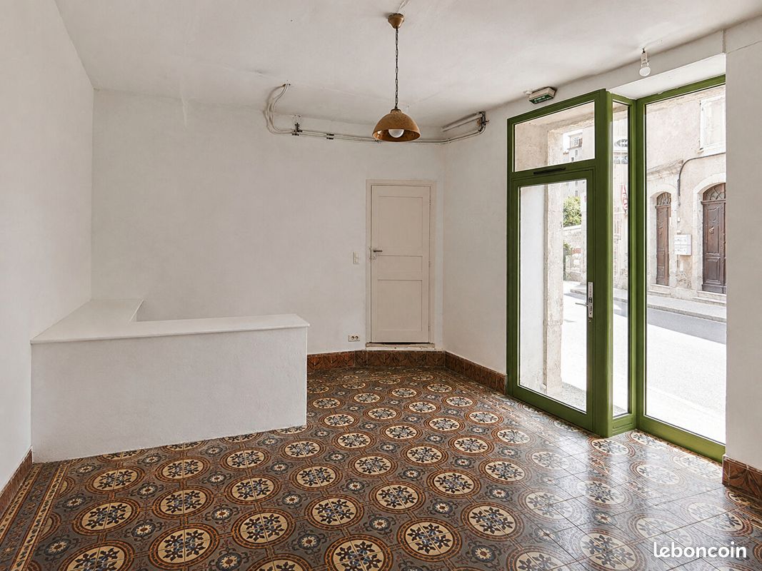 Immeuble 5 pièces 120 m² · à Entrecasteaux · 120 m² · 249 000 €