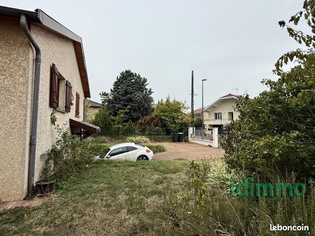 Maison 4 pièces 114 m² · à Saint-Priest · 114 m² · 369 900 €