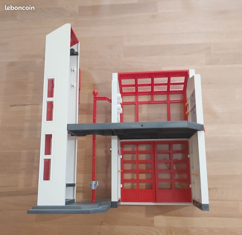 Caserne des pompiers Playmobil City action (image 3)