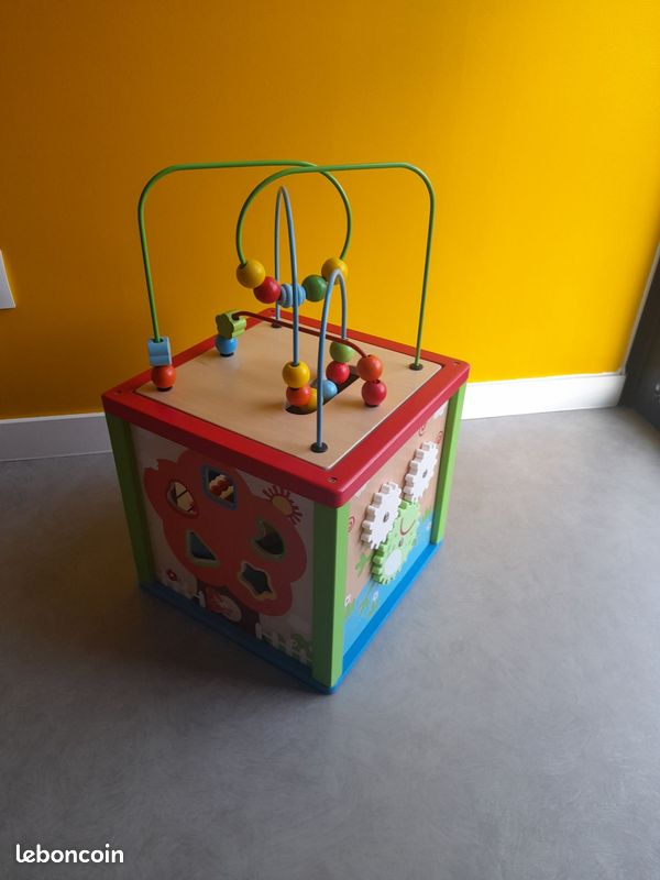 Cube (image 4)