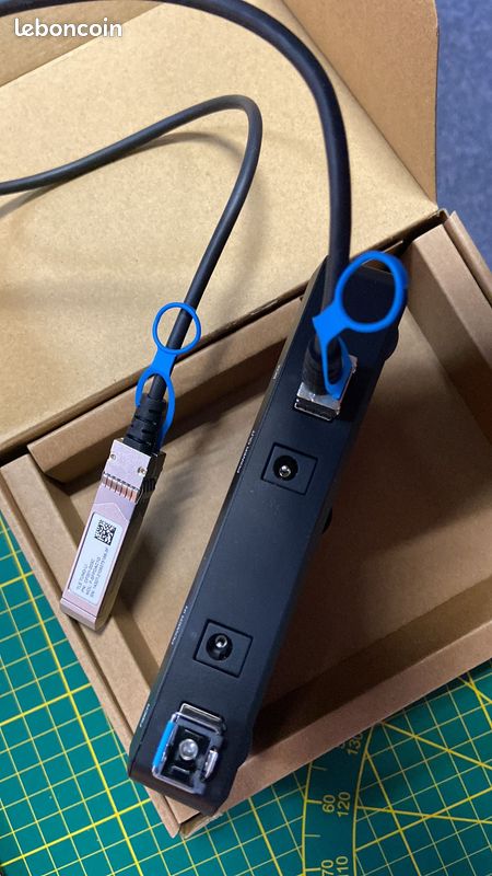 Freebox BOITIER CONVERTISSEUR FREE BOITIER ONU FTTH ZMD - F-MDONU05A 0-JN (image 2)