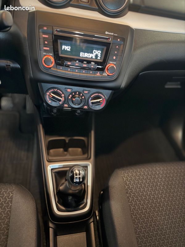 Suzuki Swift 1.2 Dualjet Hybrid 83ch Avantage (image 5)
