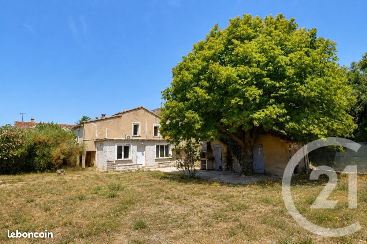 Maison 3 pièces 80 m² · à Carpentras · 80 m² · 250 000 €