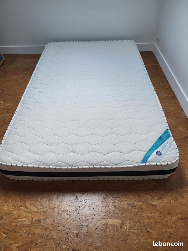 Matelas latex 120x190 cm (image 1)