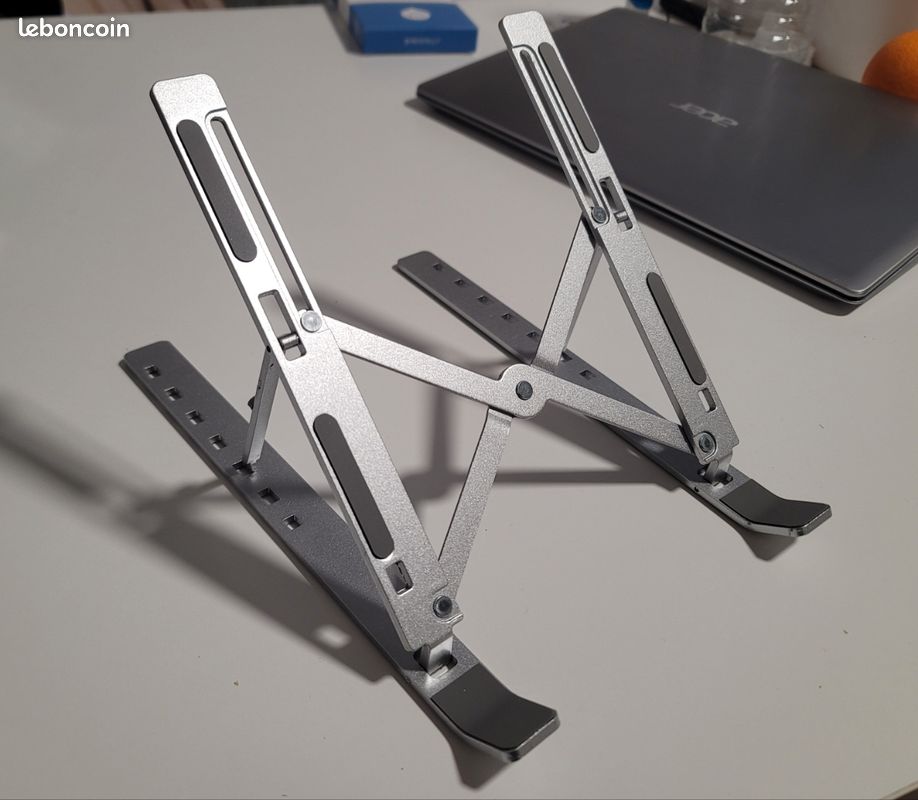 Laptop.stand (image 1)