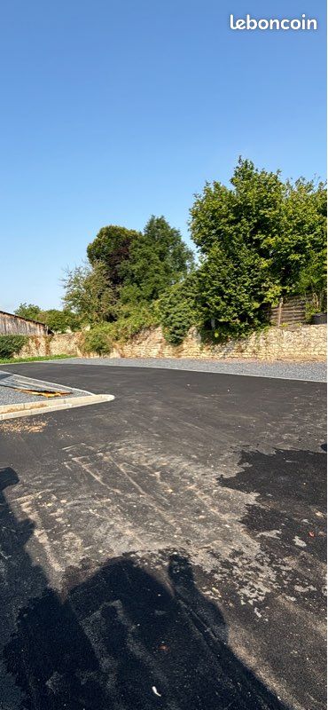 Place parking privé clos · à Saint-Leu-d'Esserent · 50 €
