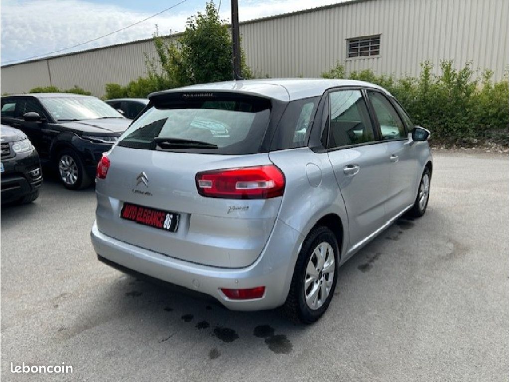 Citroën C4 Picasso PureTech 110 SetS Attraction (image 3)