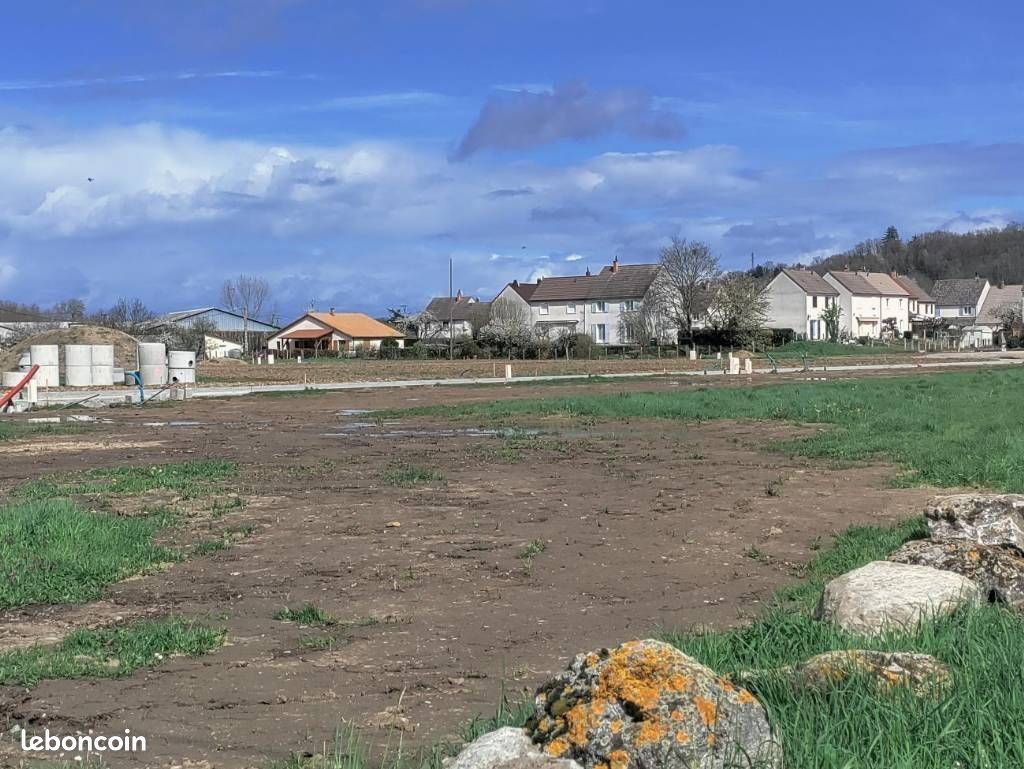 Terrain 830 m² Brout Vernet · à Broût-Vernet · 32 000 €