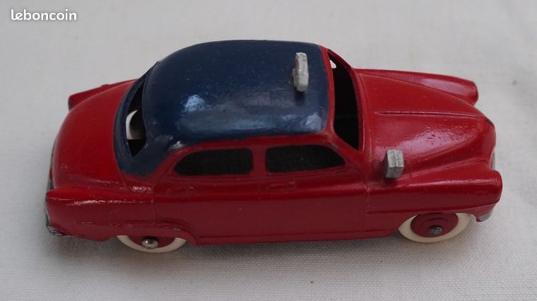 Ancienne DINKY TOYS 24U SIMCA 9 ARONDE