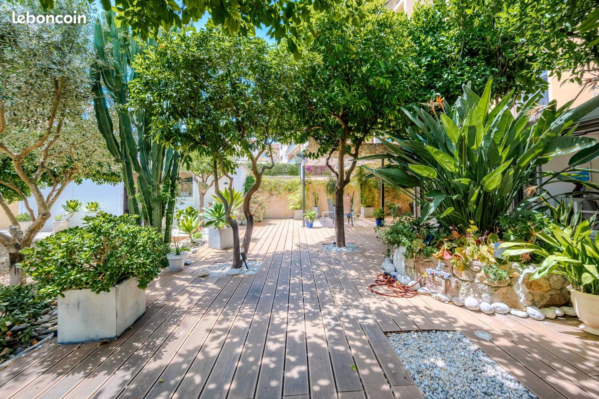 Maison 8 pièces 170 m² · à Hyères · 170 m² · 749 000 €