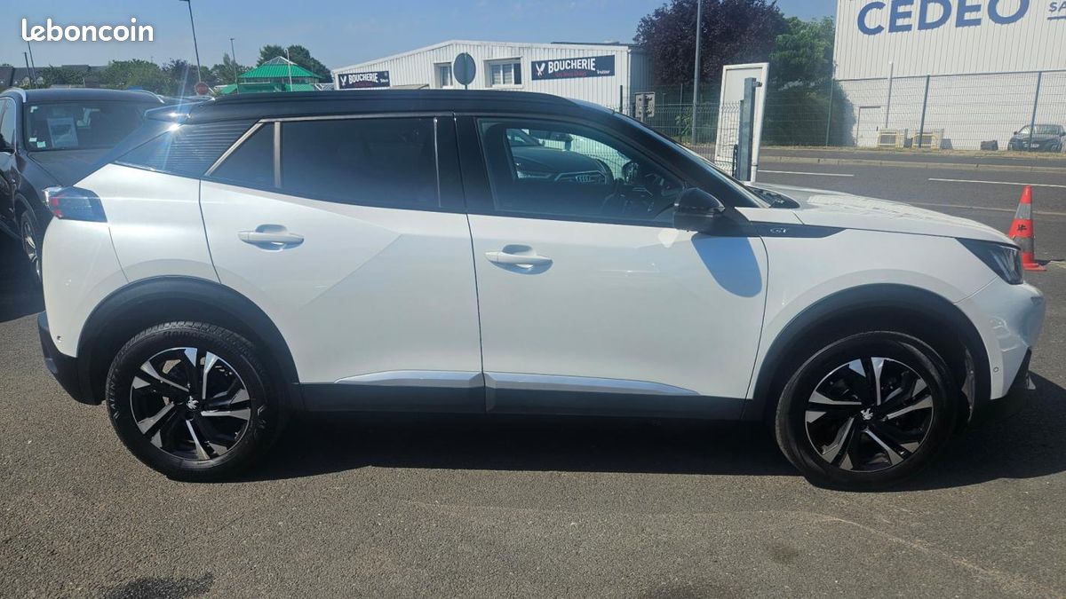 Peugeot 2008 BlueHDi 130 S&S EAT8 GT (image 4)