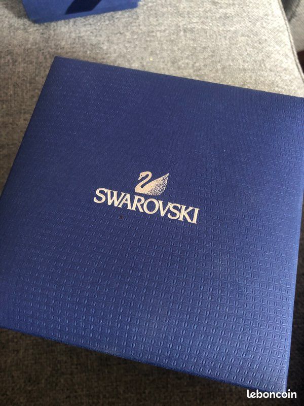 Montre Swarovski (image 2)