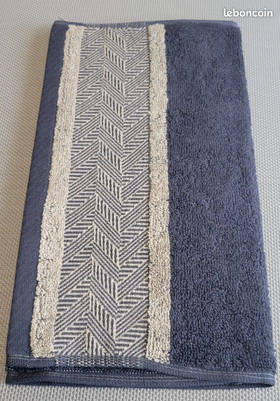 Superbe serviette d'invitée Linvosges "Syracuse" gris anthracite (image 1)