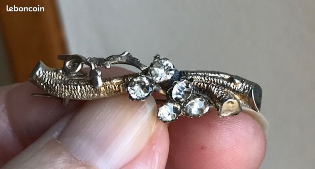 Broche Celtique Antique En Argent Plaqué Or Avec Cristal - Poinçons, Occasion - Bel état Malgré L'âge